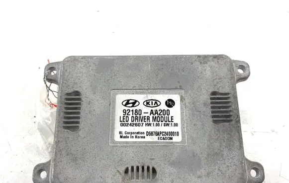 Hyundai Elantra VII Voltage converter/converter module 