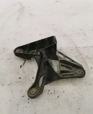 Volkswagen PASSAT B7 Gear shift cable bracket 1K0711789G