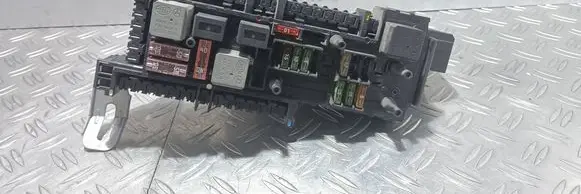 Mercedes-Benz C W204 Fuse module 2049006301 2045458732 2129021201
