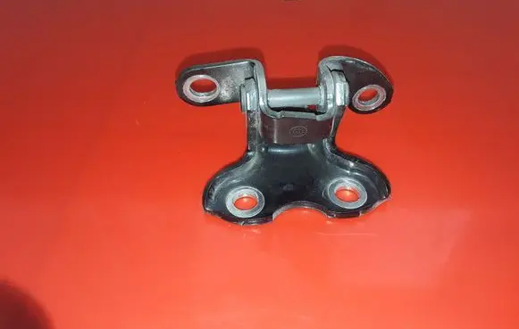 Toyota Verso-S Rear door upper hinge NOCODE