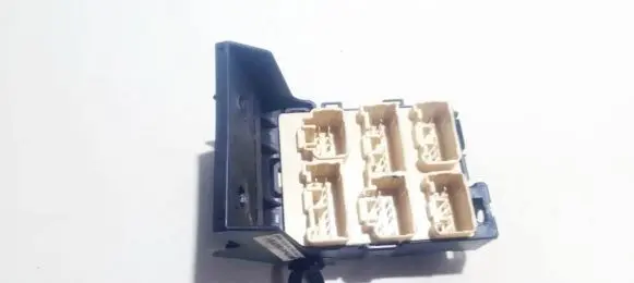 Toyota Avensis T250 Fuse box set 8273405030 82734-05030