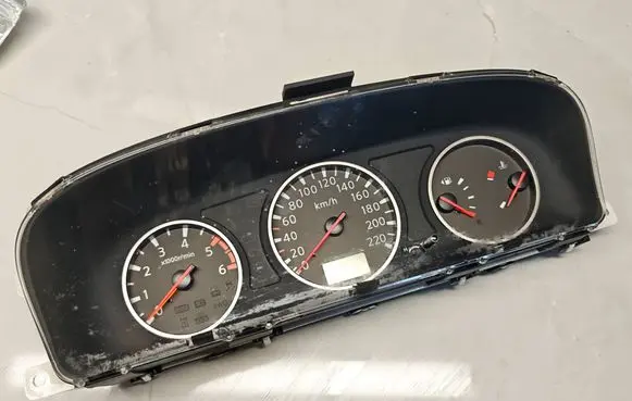 Nissan X-Trail T30 Speedometer (instrument cluster) EQ370 44050078 EQ370FK