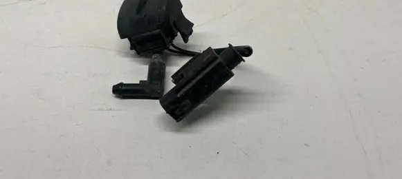 BMW 3 E46 Windshield washer spray nozzle 8374365