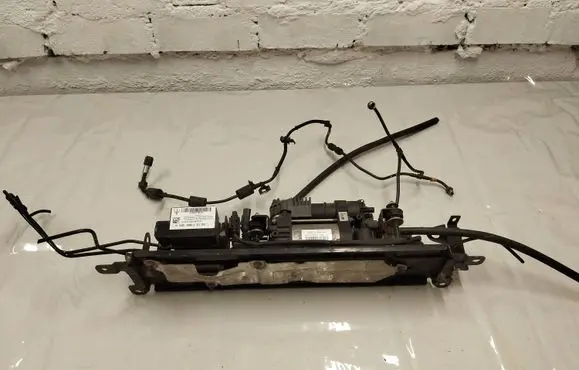 Maserati Levante Air suspension compressor/pump 4010175H 020317304199 151599037510