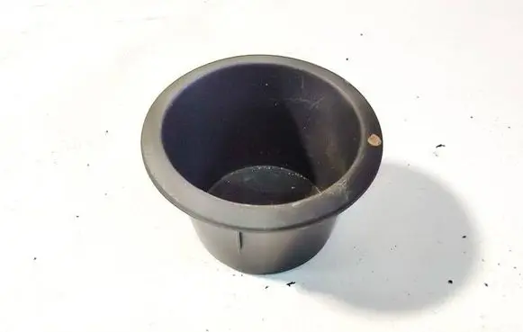 Chevrolet Captiva Cup holder 