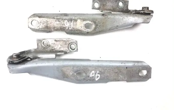 Audi A6 S6 C5 4B Engine bonnet/hood hinges 4B0823301D 4B0823302D
