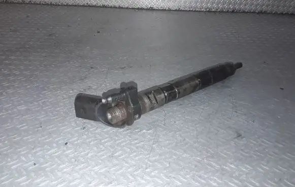 Audi A6 S6 C6 4F Fuel injector 059130277AC