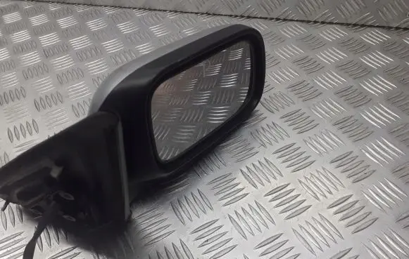 Nissan Primera Front door electric wing mirror E11015334