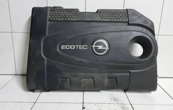 Opel Insignia A Engine cover (trim) 31567156