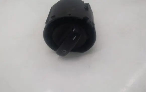 Volkswagen PASSAT B6 Light switch 1K0941431P