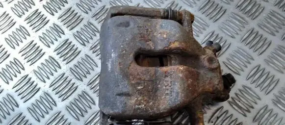 Suzuki SX4 Front brake caliper
