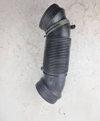 Volkswagen Golf Plus Air intake hose/pipe 1K0129684L VCD446149