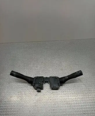 Wiper turn signal indicator stalk/switch