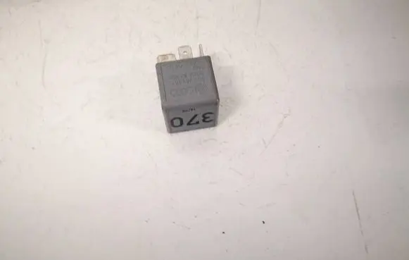 Seat Exeo (3R) Other relay 8D0951253 8D0951253A