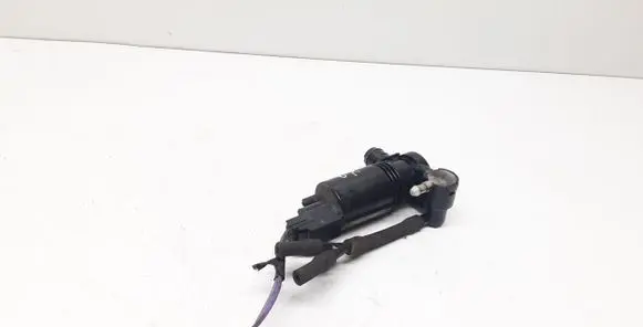 Volvo V40 Windscreen/windshield washer pump 121222C 1026810