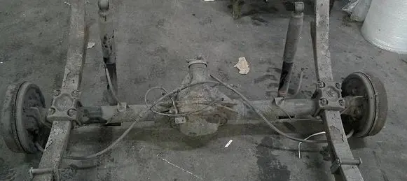 Volkswagen Amarok Rear axle beam with reductor 40052457