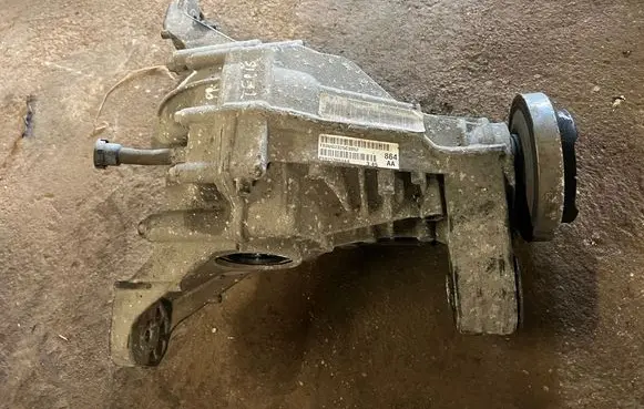 Dodge Durango III Rear differential P68253864AA 4460060682 T03UG2325C3352