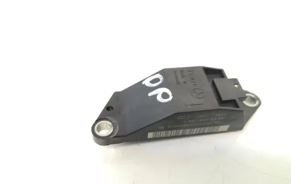 Mercedes-Benz E W211 Airbag deployment crash/impact sensor A0018209326