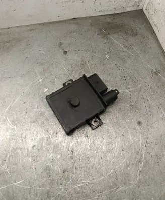 BMW 5 E60 E61 Glow plug pre-heat relay 7788327