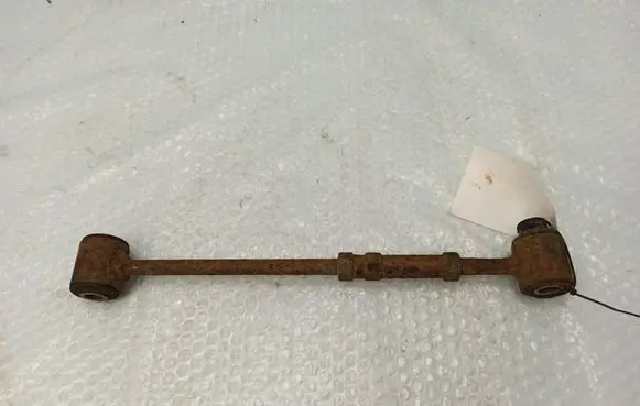 Cadillac CTS Rear upper control arm/wishbone