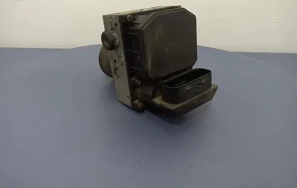 Volkswagen PASSAT B5.5 ABS Pump 4B0614517G