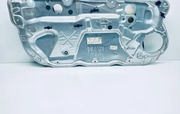 Volkswagen Polo IV 9N3 Front door electric window regulator 6Q3837461F