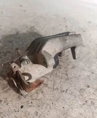 Volvo V70 Rear brake caliper 3141