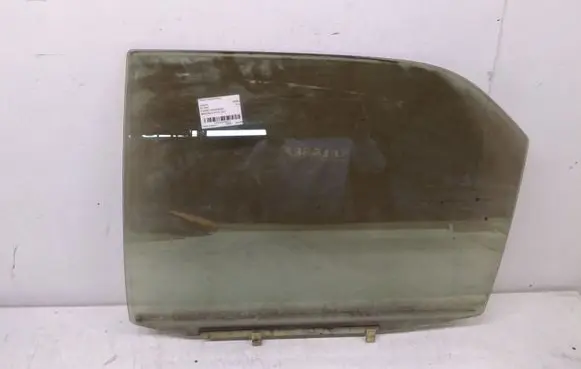 Lexus RX 300 Rear door window glass 