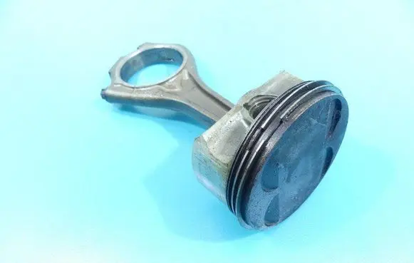 Piston