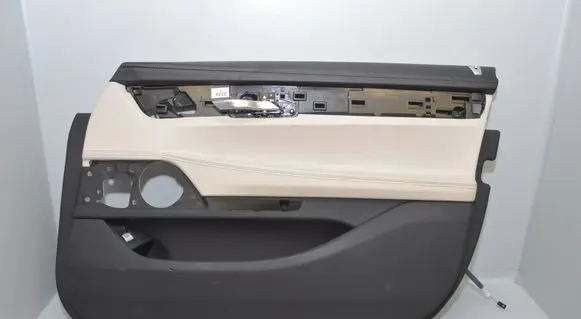 BMW 7 G11 G12 Front door card panel trim