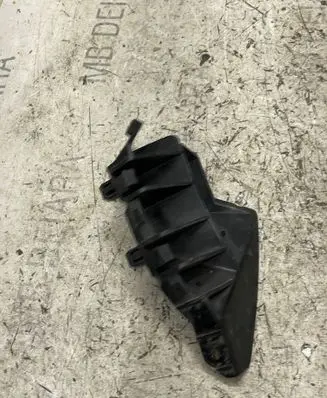 Tesla Model S Front bumper mounting bracket 600882100D