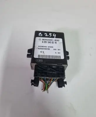 Mercedes-Benz R W251 Air suspension control unit module (rear) A2515450216 A2C53193725