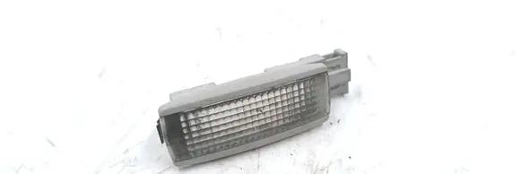 Volkswagen PASSAT B5 Other interior light 3B0947113