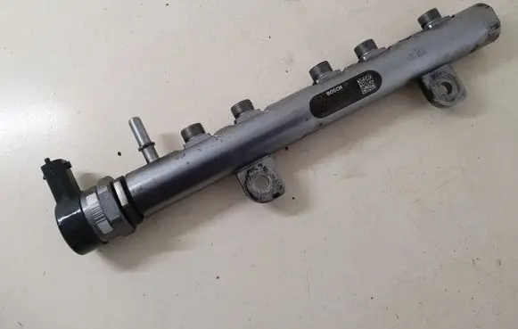 Jeep Grand Cherokee Fuel main line pipe 35022119G