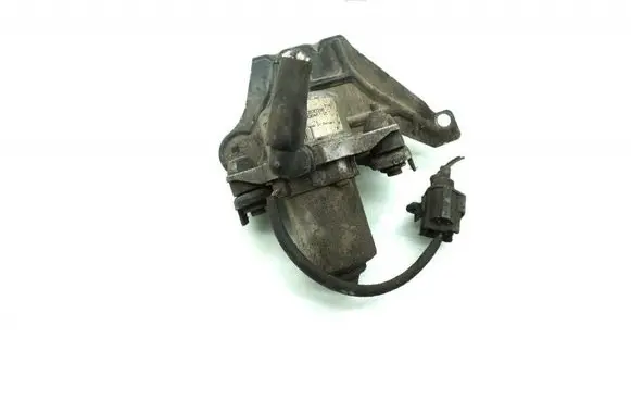 Volvo V70 Vacuum pump 30630398