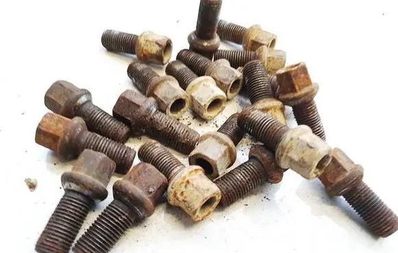 Volkswagen PASSAT B6 Nuts/bolts 