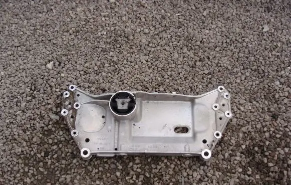 Volkswagen Golf VI Front axle beam 1K0199369F