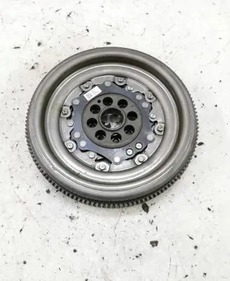 Volkswagen PASSAT B8 Flywheel 06K105266A