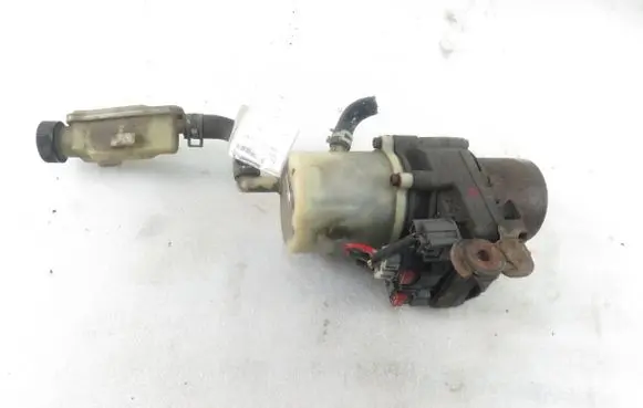 Mazda 3 I Power steering pump