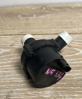 Volkswagen PASSAT B8 Electric auxiliary coolant/water pump 5Q0965567J