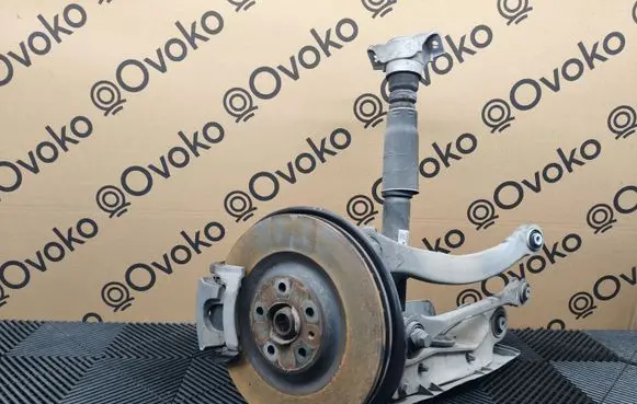 Audi Q7 4M Rear wheel hub spindle/knuckle 