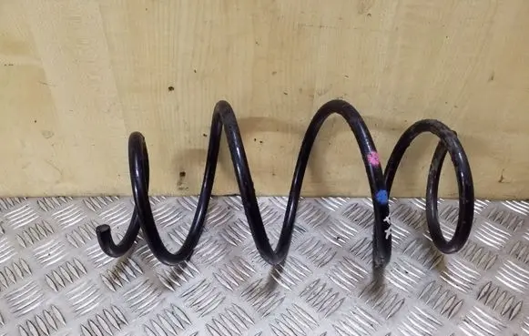 Toyota Auris E180 Front coil spring