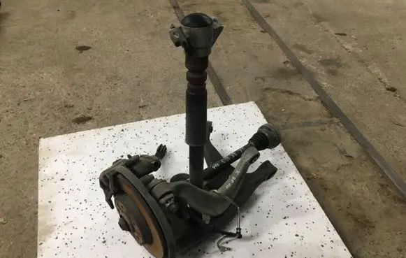 Audi A4 S4 B8 8K Rear wheel hub spindle/knuckle 8K0501203M 8K0513035AK