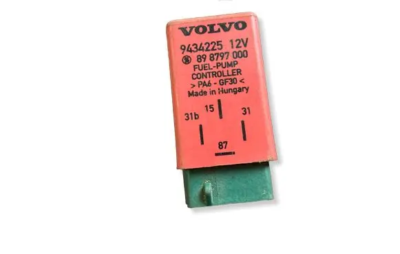 Volvo V70 Fuel pump relay 9434225