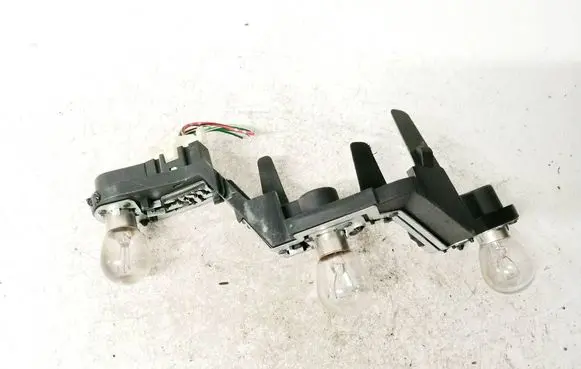 Toyota Avensis T250 Tail light bulb cover holder p21w