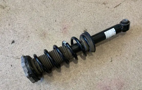 BMW X3 G01 Rear shock absorber/damper 6871801