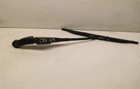 Honda CR-V Rear wiper blade arm