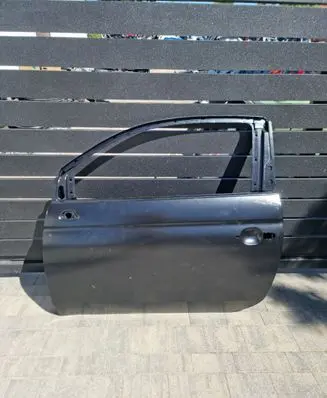 Fiat 500 Front door