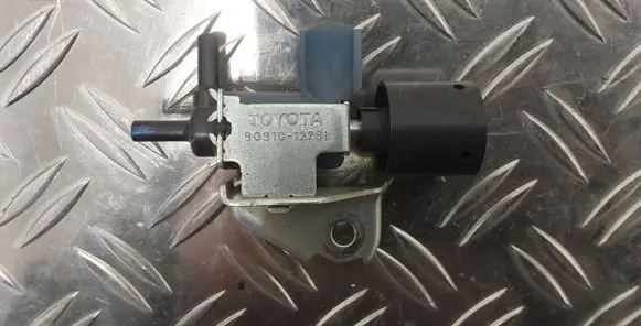 Toyota Verso Vacuum valve 9091012281