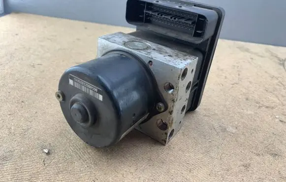 BMW 3 E46 ABS Pump 6759075 679073 34516759073